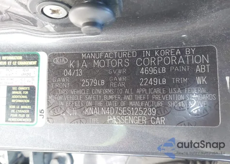 2014 Kia Cadenza Premium z USA, uszkodzony, nr VIN KNALN4D75E5125239